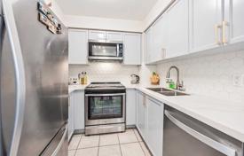 1 odalılar daire North York'da, Kanada. C$863,000