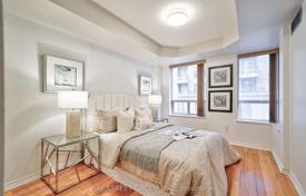 6 odalılar daire Old Toronto'da, Kanada. C$977,000