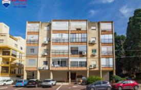 4 odalılar daire 120 m² Nahariyya'da, İsrail. $410,000