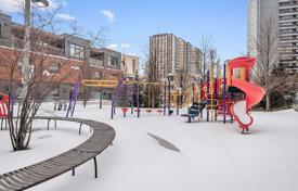 2 odalılar daire North York'da, Kanada. C$1,066,000