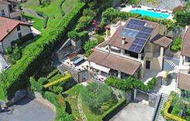 13 odalılar villa 365 m² Liguria'da, İtalya. 1,250,000 €