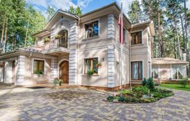 Şehir içinde müstakil ev – Jurmalas pilseta, Letonya. 1,250,000 €