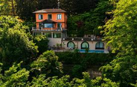 5 odalılar villa Meina'da, İtalya. 2,200,000 €