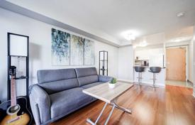 1 odalılar daire Yonge Street'da, Kanada. C$805,000