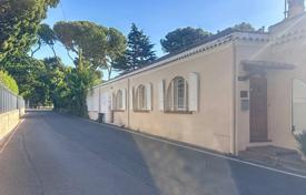 4 odalılar daire Cap d'Antibes'da, Fransa. 625,000 €