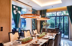Yazlık ev – Phra Khanong, Bangkok, Tayland. $1,236,000