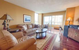 7 odalılar daire North York'da, Kanada. C$1,074,000