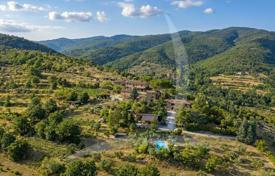 Villa 1000 m² Cortona'da, İtalya. 1,950,000 €