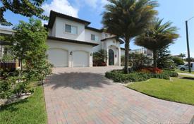 Villa – Sunny Isles Beach, Florida, Amerika Birleşik Devletleri. 1,481,000 €