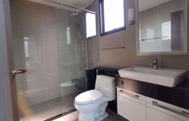 4 odalılar çatı dairesi Sathon'da, Tayland. $8,000 haftalık