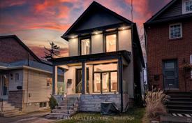 Şehir içinde müstakil ev – Etobicoke, Toronto, Ontario,  Kanada. C$2,370,000