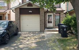 11 odalılar şehir içinde müstakil ev Etobicoke'de, Kanada. C$1,424,000