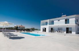 Villa – Protaras, Famagusta, Kıbrıs. 1,800 € haftalık
