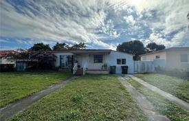Şehir içinde müstakil ev – Hialeah, Florida, Amerika Birleşik Devletleri. $530,000