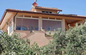 5 odalılar villa 215 m² Rosignano Marittimo'da, İtalya. 750,000 €