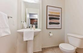 4 odalılar daire North York'da, Kanada. C$829,000