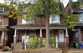 Şehir içinde müstakil ev – Woodbine Avenue, Toronto, Ontario,  Kanada. C$1,848,000