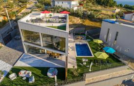 4 odalılar villa 258 m² Podstrana'da, Hırvatistan. 1,400,000 €