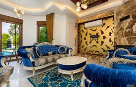 Villa – Kemer, Antalya, Türkiye. $697,000