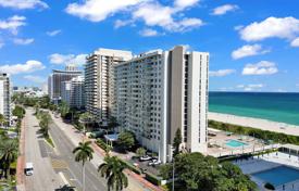 Kondominyum – Collins Avenue, Miami, Florida,  Amerika Birleşik Devletleri. 414,000 €