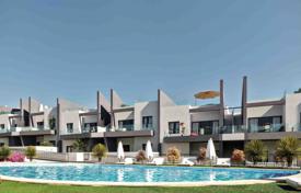 4 odalılar konak 213 m² San Miguel de Salinas'da, İspanya. 230,000 €