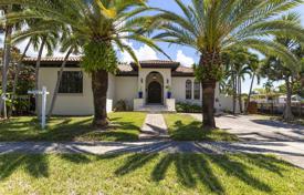 Villa – North Miami, Florida, Amerika Birleşik Devletleri. 1,530,000 €