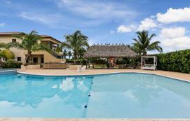 Villa – Miami, Florida, Amerika Birleşik Devletleri. $3,300,000