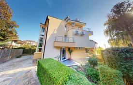 5 odalılar şehir içinde müstakil ev 415 m² Sunny Beach'da, Bulgaristan. 895,000 €