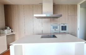 3 odalılar kondominyumda daireler Pathum Wan'da, Tayland. $5,500 haftalık