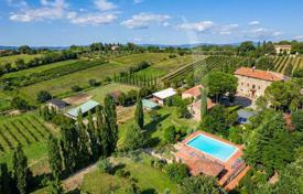 10 odalılar daire 1200 m² Tuoro Sul Trasimeno'da, İtalya. 2,200,000 €