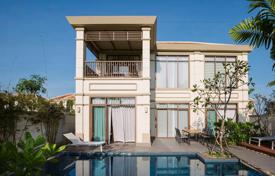 4 odalılar villa 736 m² Da Nang'da, Vietnam. $2,000,000