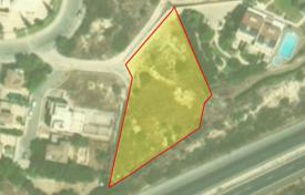 Arsa Agios Tychonas'da, Kıbrıs. 600,000 €