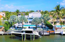 Villa – Hallandale Beach, Florida, Amerika Birleşik Devletleri. $1,999,000