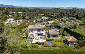 6 odalılar villa Mougins'de, Fransa. 3,600,000 €