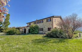 Villa – Amandola, Marche, İtalya. 1,300,000 €