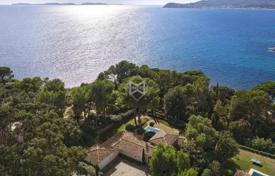 4 odalılar villa 280 m² La Croix-Valmer'da, Fransa. 6,400,000 €