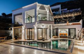 5 odalılar villa 500 m² Kalkan'da, Türkiye. $1,259,000