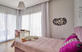 3 odalılar yeni binada daireler 220 m² Girne'de, Kıbrıs. 378,000 €