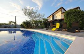 5 odalılar şehir içinde müstakil ev 239 m² Zadar County'da, Hırvatistan. 540,000 €