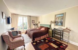 10 odalılar villa Vallauris'da, Fransa. 7,000,000 €