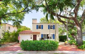 Yazlık ev – Coral Gables, Florida, Amerika Birleşik Devletleri. $769,000
