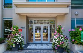 5 odalılar daire Etobicoke'de, Kanada. C$1,141,000
