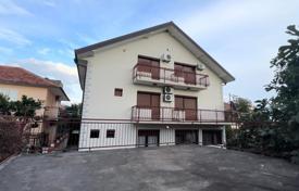 10 odalılar yazlık ev 314 m² Bijela'da, Karadağ. 560,000 €