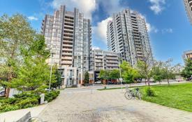 5 odalılar daire North York'da, Kanada. C$898,000