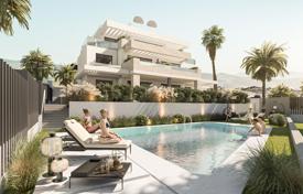 3 odalılar çatı dairesi 317 m² Estepona'da, İspanya. 900,000 €