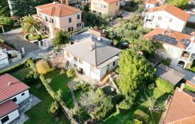 4 odalılar şehir içinde müstakil ev 214 m² Umag'da, Hırvatistan. 795,000 €