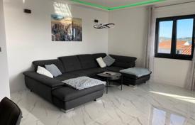 6 odalılar şehir içinde müstakil ev 400 m² Srima'da, Hırvatistan. 1,290,000 €