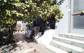 4 odalılar dağ evi 250 m² Athenian Riviera'da, Yunanistan. 550,000 €
