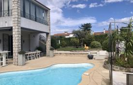 Yazlık ev – Le Cannet, Cote d'Azur (Fransız Rivierası), Fransa. 1,490,000 €