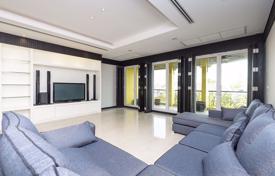 3 odalılar kondominyumda daireler Sathon'da, Tayland. $4,000 haftalık